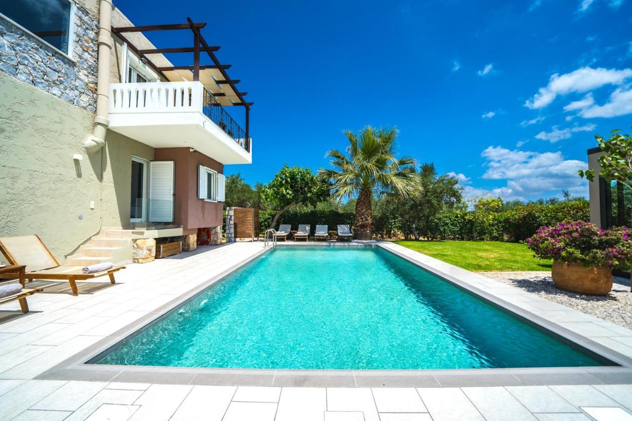 Petronila Luxury Villa With Heated Private Pool Kíszamosz Kültér fotó