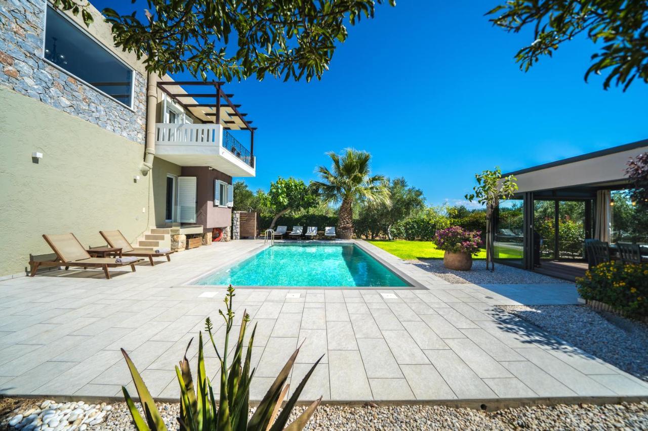 Petronila Luxury Villa With Heated Private Pool Kíszamosz Kültér fotó